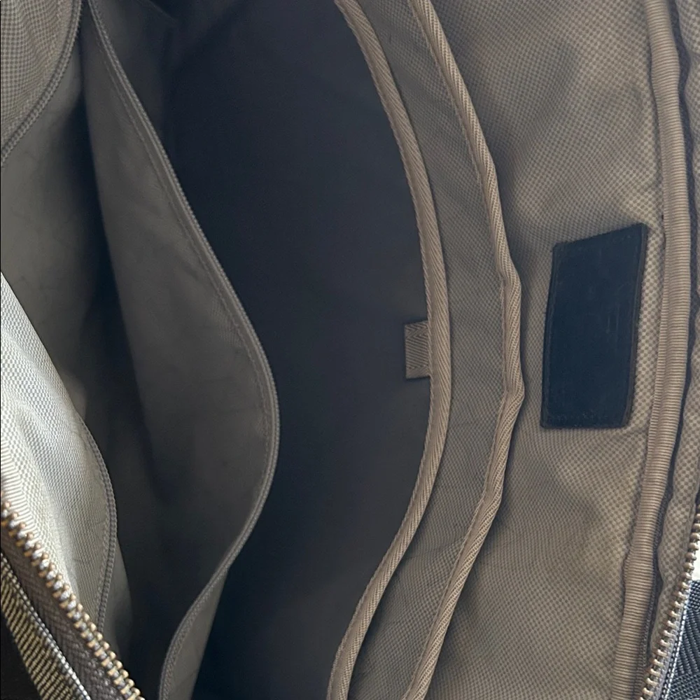 TUMI Dalston Acer Laptop Messenger Bag Gray Slim Travel Briefcase Shoulder Strap